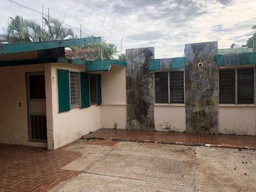 Casa en Venta, Nuevo León, Col. Petrolera.