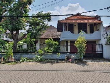 Rumah Semolowaru Tengah STRATEGIS ROW 3.5 MOBIL, LANGKA
