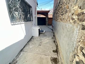 CASA EN VENTA A 3 MIN. DEL ZOCALO DE YAUTEPEC, MORELOS.