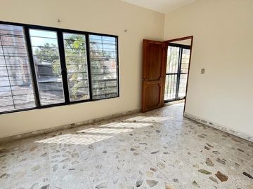 CASA EN VENTA A 3 MIN. DEL ZOCALO DE YAUTEPEC, MORELOS.