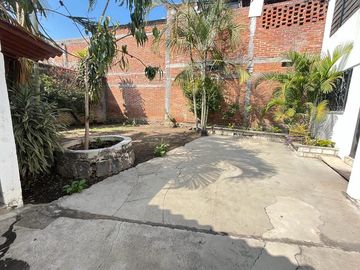 CASA EN VENTA A 3 MIN. DEL ZOCALO DE YAUTEPEC, MORELOS.
