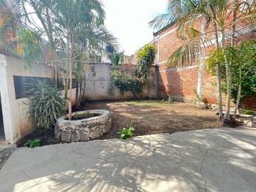 CASA EN VENTA A 3 MIN. DEL ZOCALO DE YAUTEPEC, MORELOS.