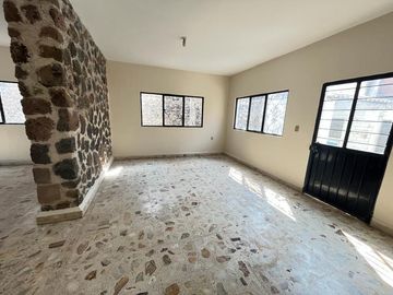 CASA EN VENTA A 3 MIN. DEL ZOCALO DE YAUTEPEC, MORELOS.