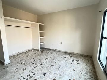 CASA EN VENTA A 3 MIN. DEL ZOCALO DE YAUTEPEC, MORELOS.