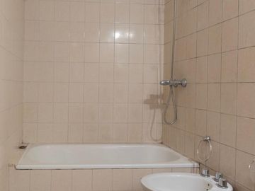 Departamento de 3 Ambientes en Monte Castro