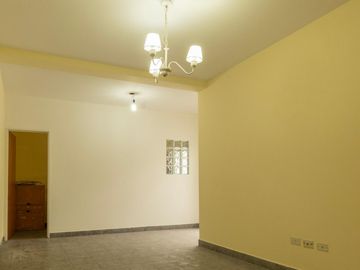Departamento de 3 Ambientes en Monte Castro