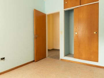 Departamento de 3 Ambientes en Monte Castro