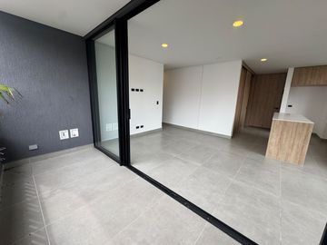 apartamento en arriendo en castropol. Cod A515537