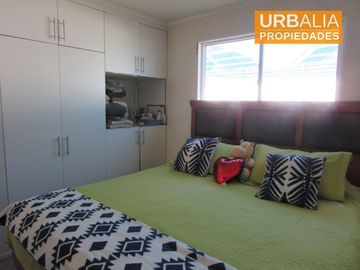 HERMOSA CASA EN CONDOMINIO PARQUE ANDINO, CHILLAN
