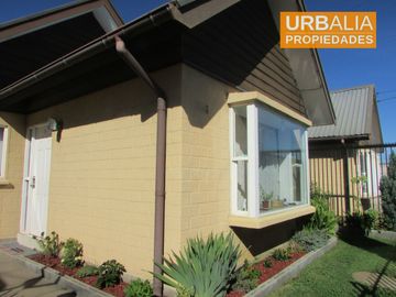 HERMOSA CASA EN CONDOMINIO PARQUE ANDINO, CHILLAN