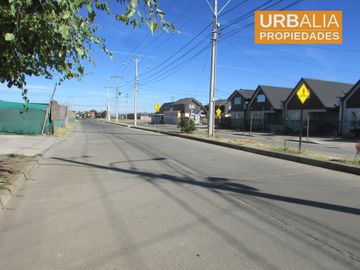 HERMOSA CASA EN CONDOMINIO PARQUE ANDINO, CHILLAN