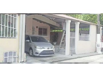 Se Vende Casa acogedora en Tocumen