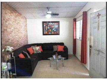Se Vende Casa acogedora en Tocumen