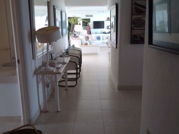 ACAPULCO DIAMANTE.  RESIDENCIAL PLAYA MAR  1 CON VISTA ENTERA AL MAR.