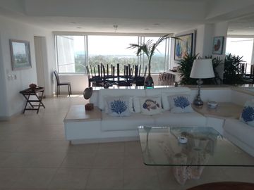 ACAPULCO DIAMANTE.  RESIDENCIAL PLAYA MAR  1 CON VISTA ENTERA AL MAR.