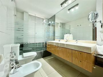 Departamento en Venta en Av. Américo Vespucio Norte - Candelaria Goyenechea