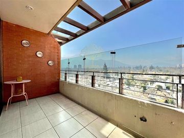 Departamento en Venta en Av. Américo Vespucio Norte - Candelaria Goyenechea