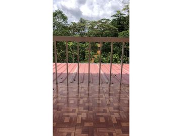 Casa de 5 niveles con preciosa vista y amoblada