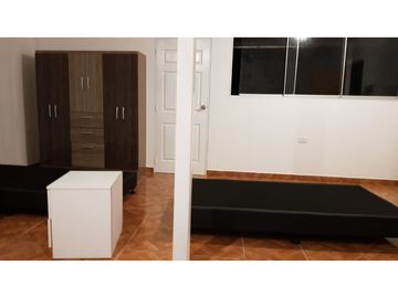 Casa de 5 niveles con preciosa vista y amoblada