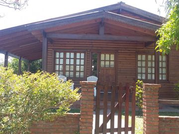 CABANA EN COUNTRY RINCON SANTA MARIA
