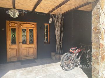 CASA EN VENTA EN FINCAS DE MASCHWITZ - MAROTO PROPIEDADES