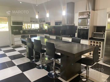 CASA EN VENTA EN FINCAS DE MASCHWITZ - MAROTO PROPIEDADES