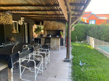 CASA EN VENTA EN FINCAS DE MASCHWITZ - MAROTO PROPIEDADES