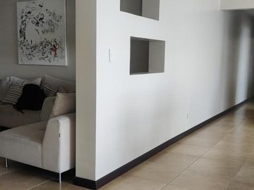 EN RENTA O VENTA LINDO DEPARTAMENTO EN MIRAVALLE DE 3 DORMITOROS - LINDA VISTA