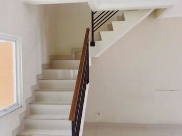 DIJUAL RUMAH SECOND SIAP HUNI DI CINERE, DEPOK