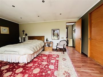 Casa en arriendo 3d, en exclusivo Condominio de Chicureo