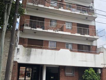 DEPTO. 3 AMB C/ PATIO