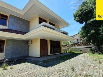 Disewakan Rumah Usaha di Simpang Darmo Permai Selatan Surabaya Barat