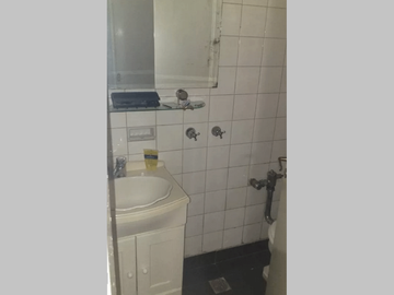 Departamento en Venta en Caballito 4 ambientes 3 baños 95 m2 + balcón, al frente - Rivadavia 5100