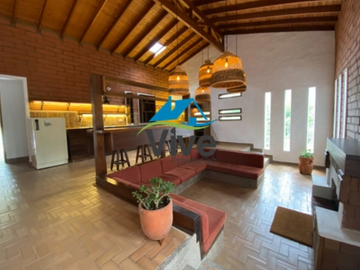 finca en arriendo en vereda los salados. Cod A401184