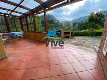finca en arriendo en vereda los salados. Cod A401184