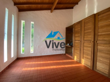 finca en arriendo en vereda los salados. Cod A401184