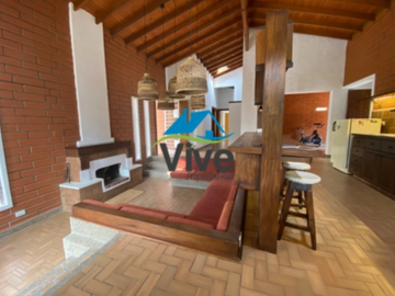 finca en arriendo en vereda los salados. Cod A401184