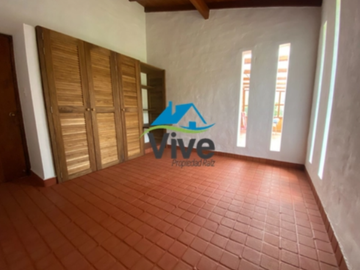 finca en arriendo en vereda los salados. Cod A401184