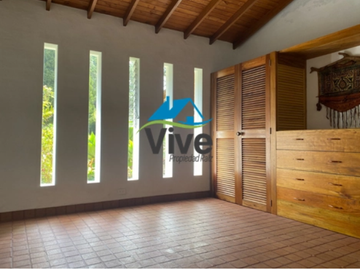 finca en arriendo en vereda los salados. Cod A401184