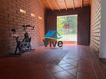 finca en arriendo en vereda los salados. Cod A401184