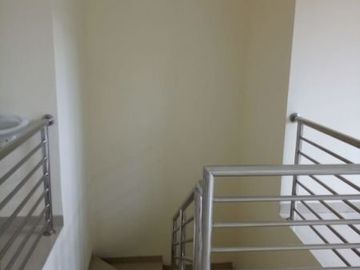 Rumah Minimalis Lokasi Strategis di Kawaluyaan