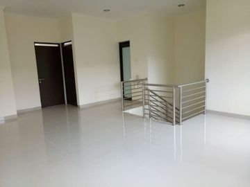 Rumah Minimalis Lokasi Strategis di Kawaluyaan