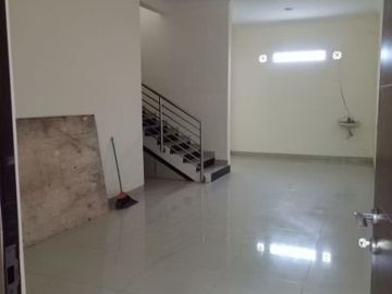 Rumah Minimalis Lokasi Strategis di Kawaluyaan