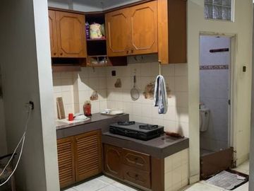 DI JUAL RUMAH DI KELAPA CENGKIR, BANGUNAN 2 1/4 LANTAI