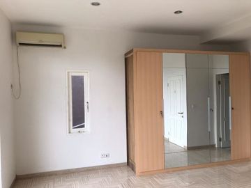 Cluster Lavender Rumah Mewah Lantai Marmer Bagus di Gading Serpong
