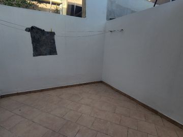 Departamento Tipo Casa en venta en Caseros