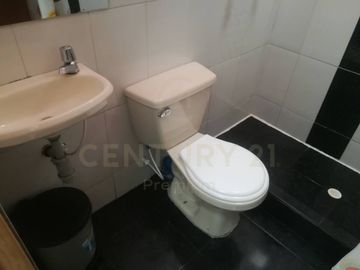 EXCELENTE INVERSION CASA EN VENTA EN EL BARRIO LA SOLEDAD
