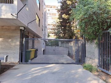 Departamento en Venta en LUIS THAYER OJEDA CON LOTA