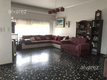 Casa Amplio Parque - Ituzaingó Sur.