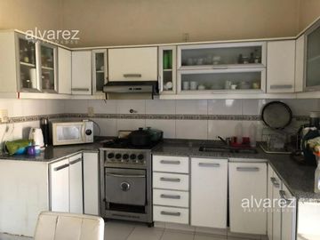 Casa Amplio Parque - Ituzaingó Sur.